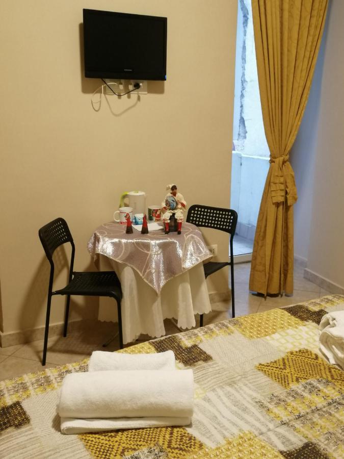 فندق San Gaetano Bed نابولي المظهر الخارجي الصورة
