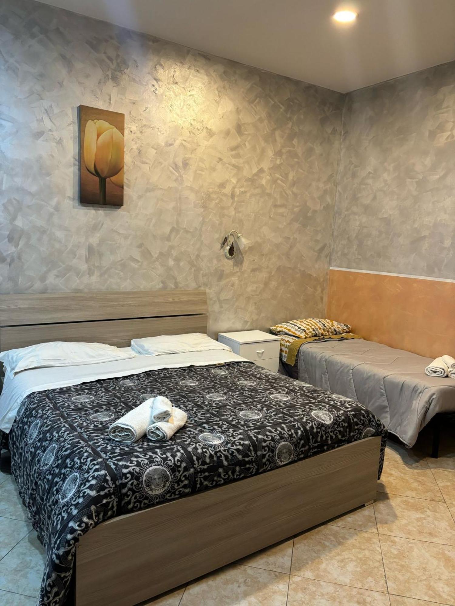 فندق San Gaetano Bed نابولي المظهر الخارجي الصورة